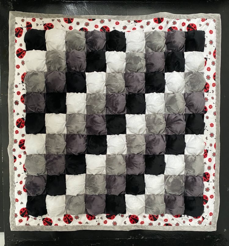 How To Make A Puff Quilt With Cuddle Minky Fabric Free Puff Quilt Pattern 